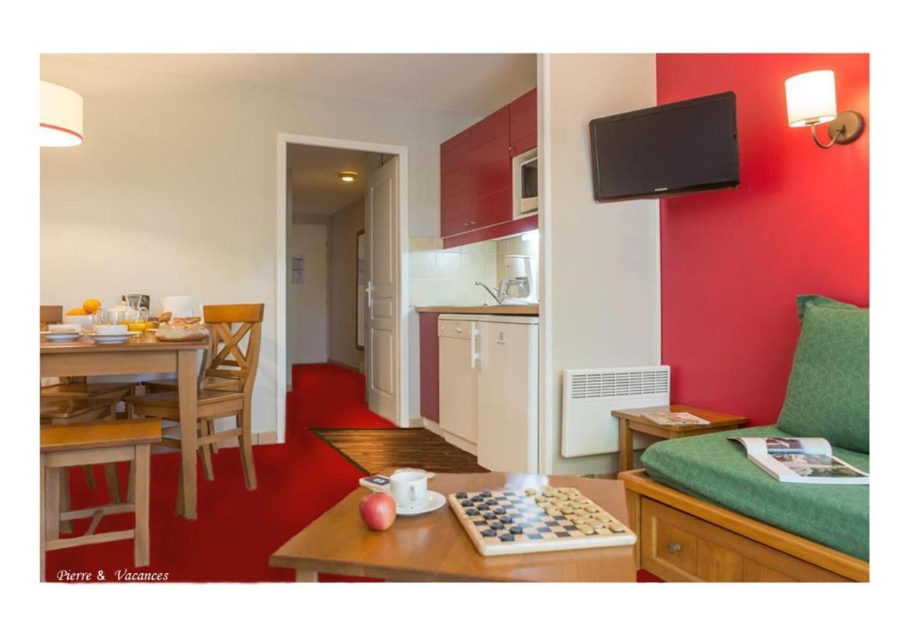 Charmant Appartement Avec Piscine. Монфланкен Экстерьер фото